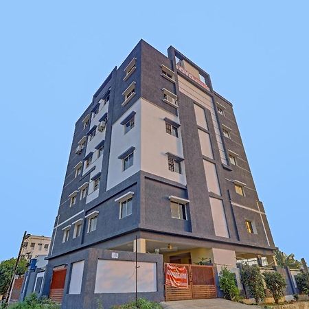 Oyo 81589 Aruna Dwraka Homes ไฮเดอราบัด ภายนอก รูปภาพ
