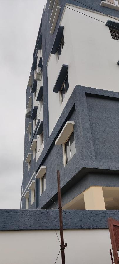 Oyo 81589 Aruna Dwraka Homes ไฮเดอราบัด ภายนอก รูปภาพ
